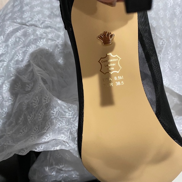 Designer Heels - Picture 5 of 5